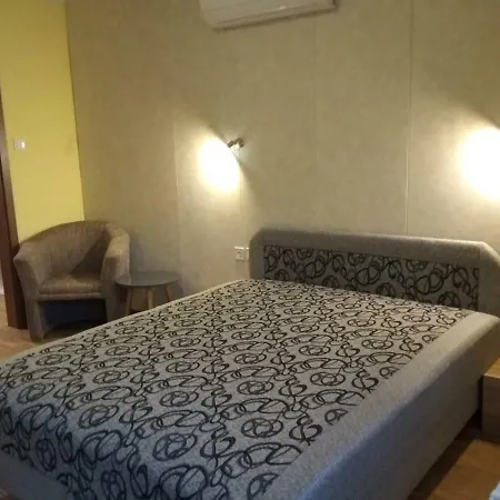 David Apartman *